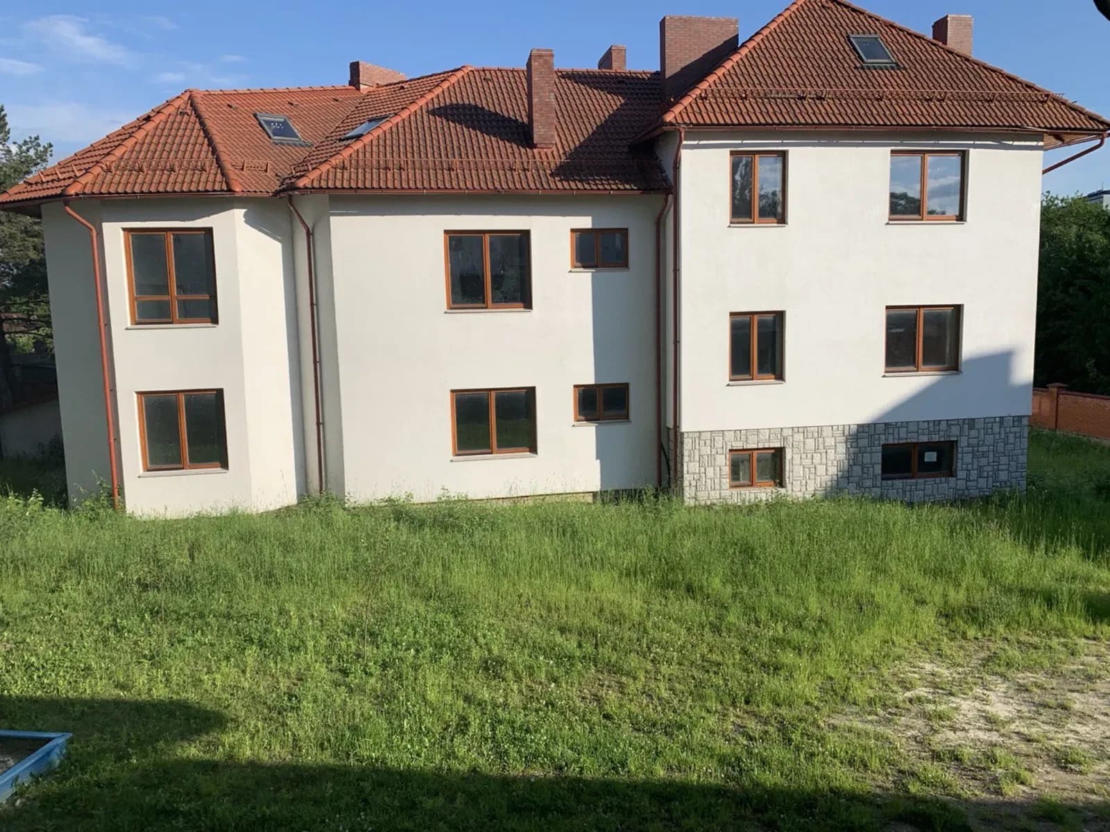 Готель, Трускавець: 14+ номерів, СПА-зона з басейном