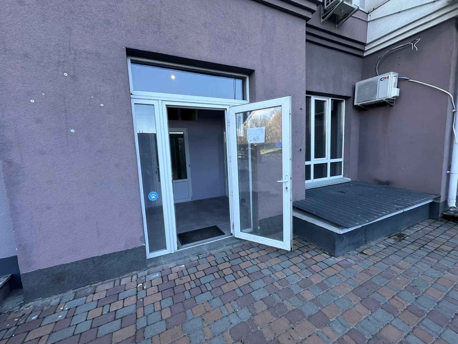 Приміщення у ЖК Каховська: фасадний вхід, 10 хв до метро Лівобережна - фото 1