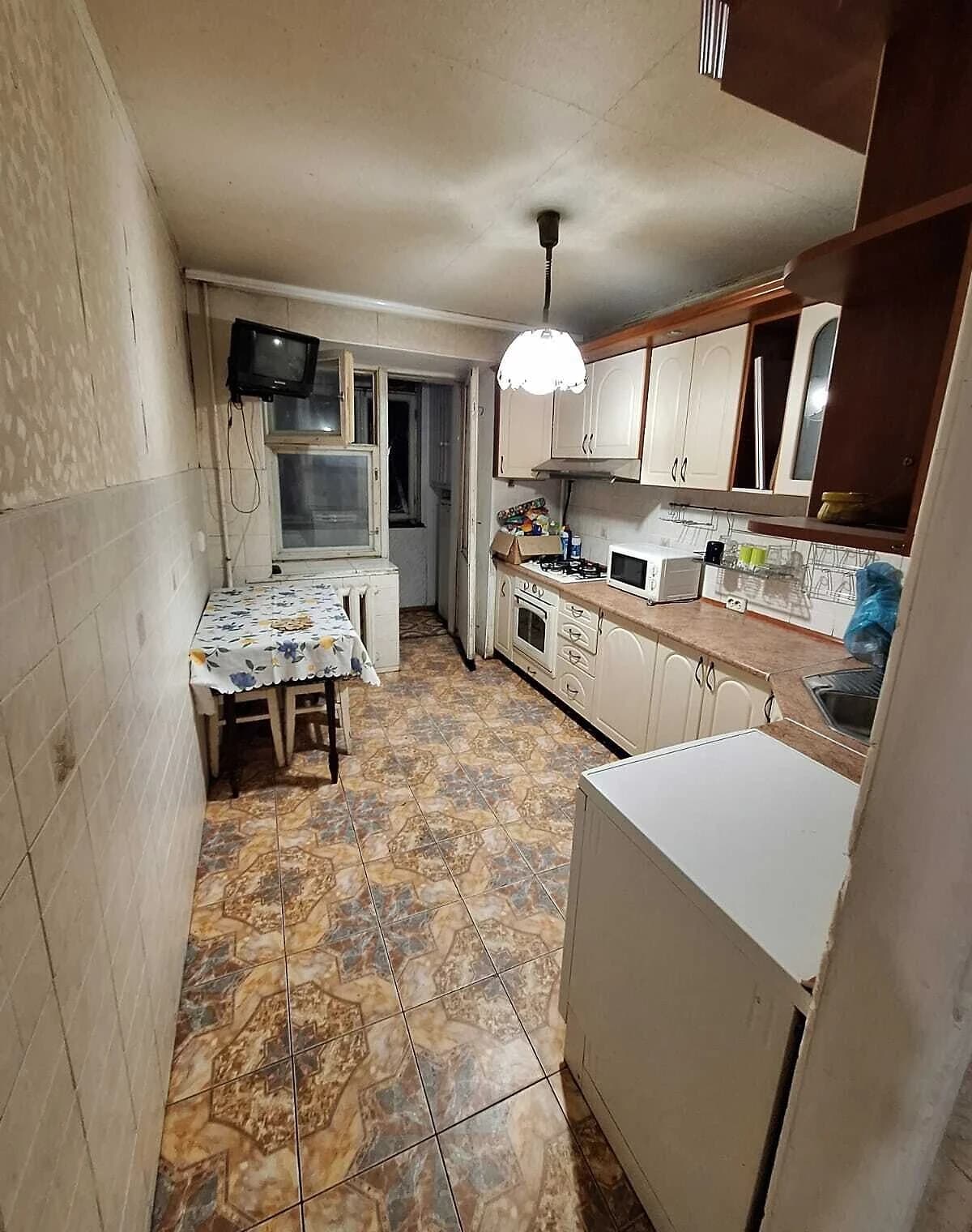 2-кімнатна квартира, Бортничі: цегляні стіни, бойлер, торг можливий - фото 2