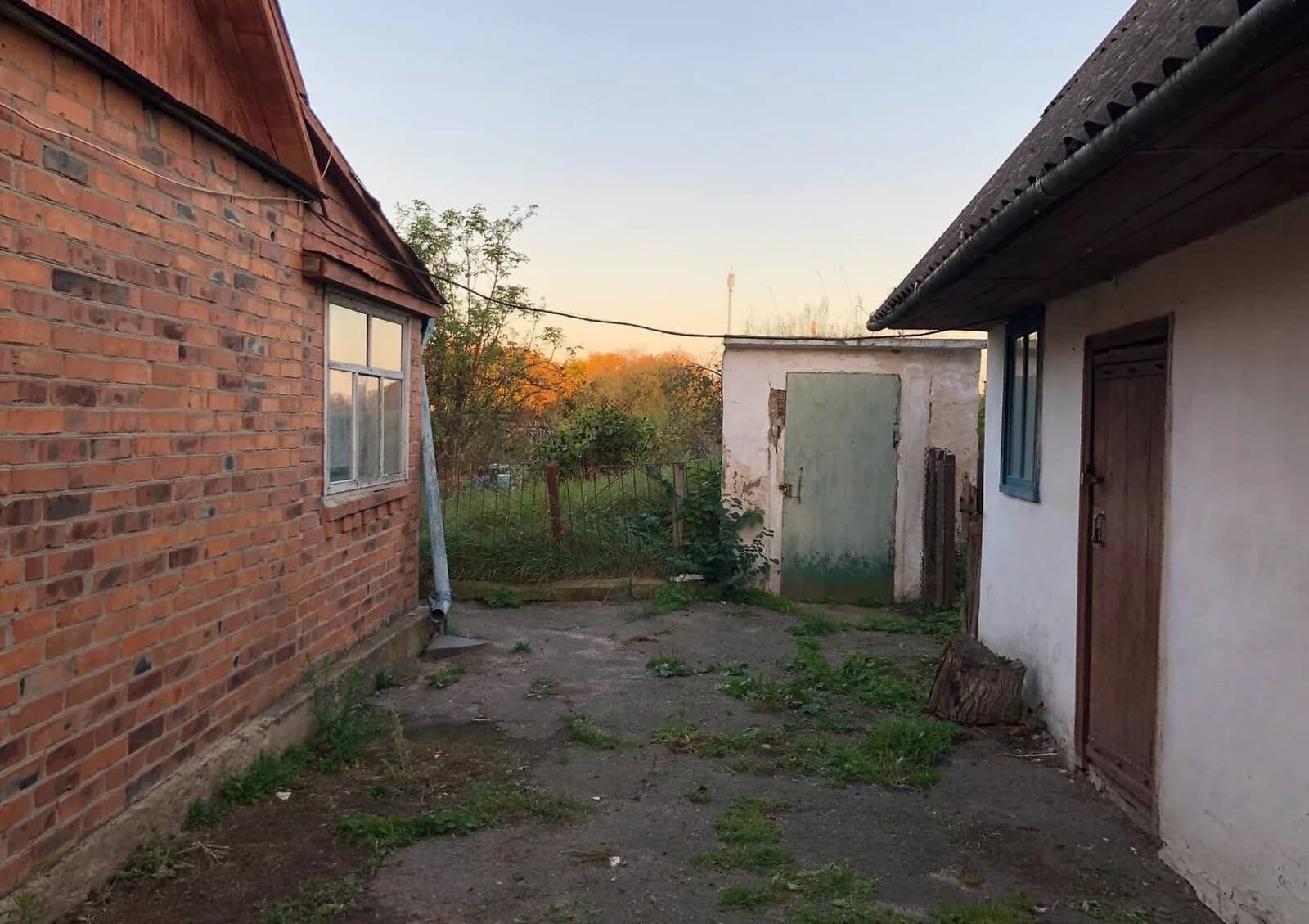 Будинок, Черняхів: веранда, пічне опалення, криниця - фото 3