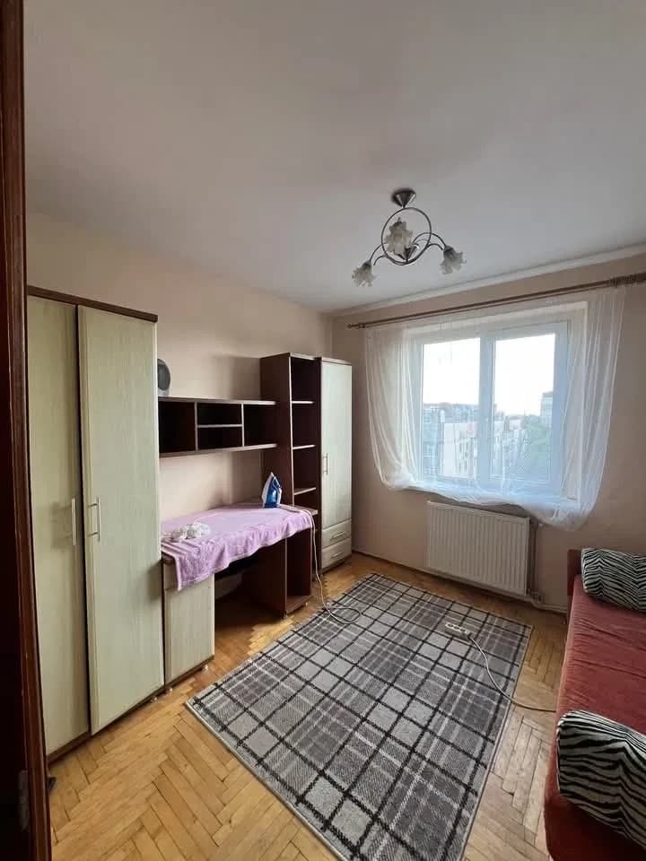 3-кімнатна квартира, Мукачево: євроремонт, засклені балкони - фото 4