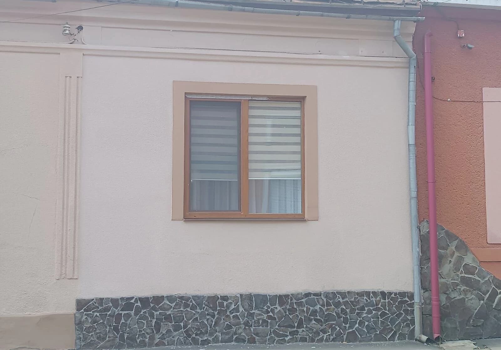 Частина будинку, Хуст: сарай, сад, централізоване опалення