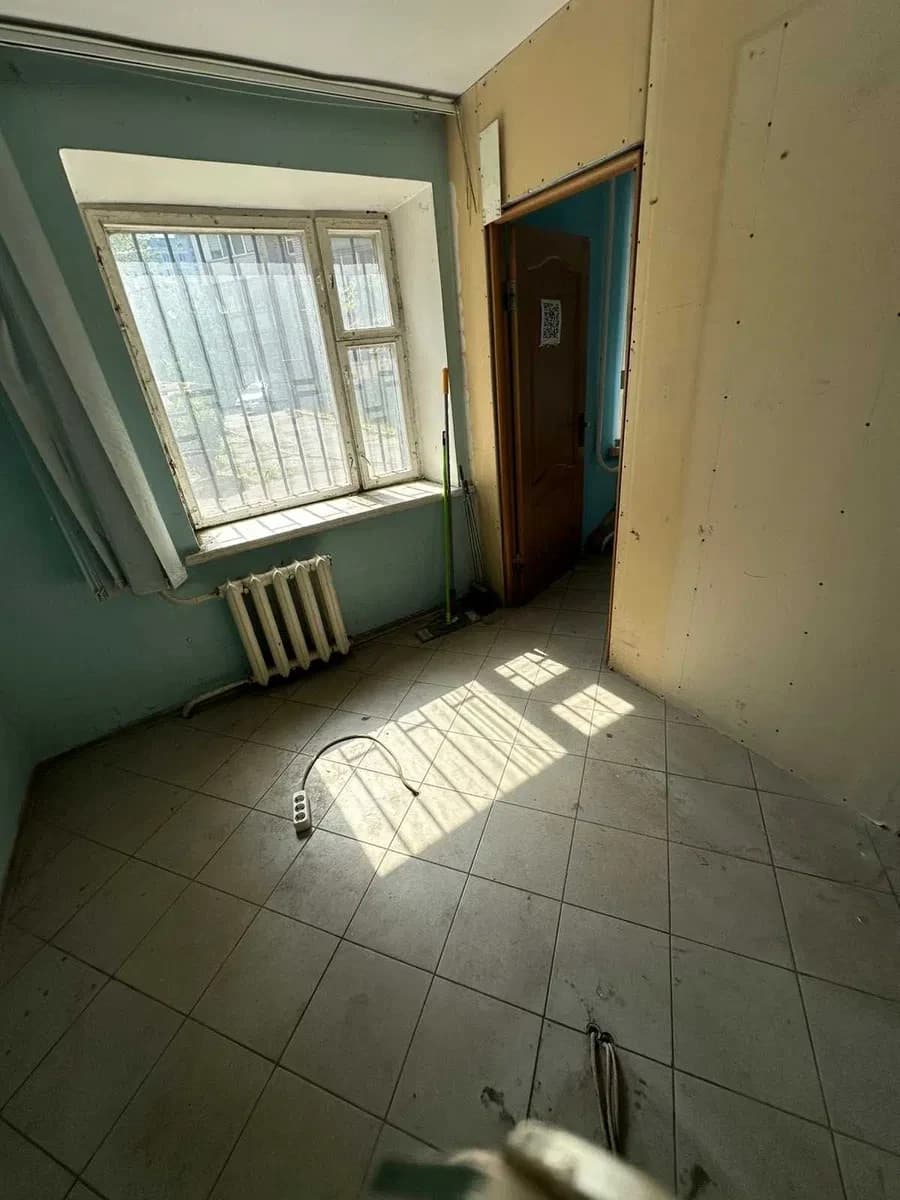 Приміщення, Дніпровський: вільного призначення, транспортна розв'язка - фото 1