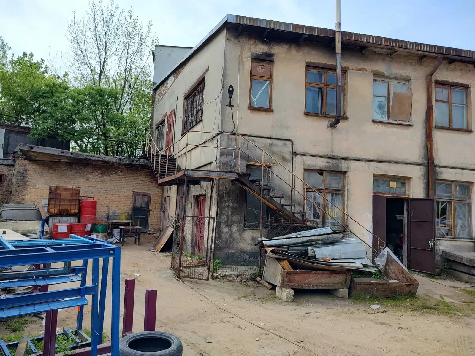 Приміщення, Шевченківський: 9 кімнат, власна територія - фото 1