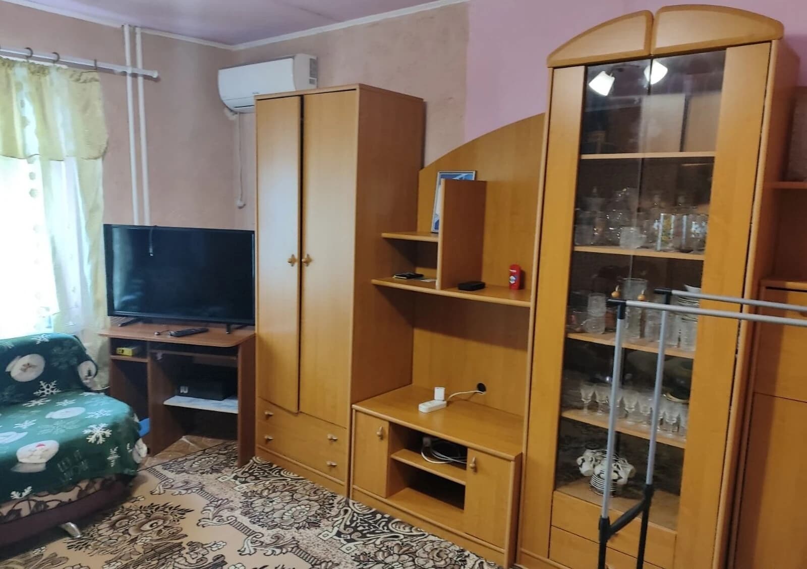 2-кімнатна квартира, Придніпровський: роздільні кімнати, вода без світла