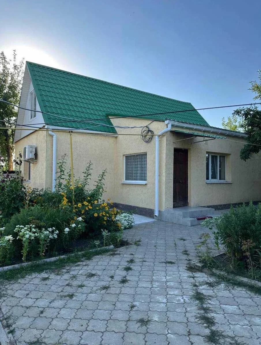 Будинок, Новопокровка: два будинки, 27 соток, єОселя