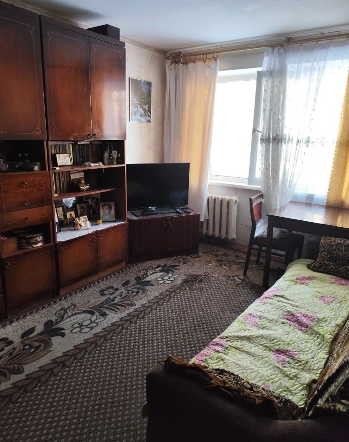 3-кімнатна квартира, Тернівський: задовільний стан, централізоване опалення