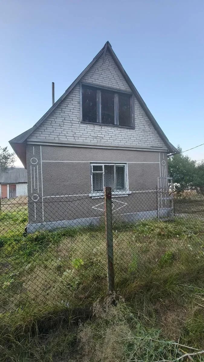 Дача, Веснянка: сезонна вода, приватизовані будинок і ділянка - фото 1