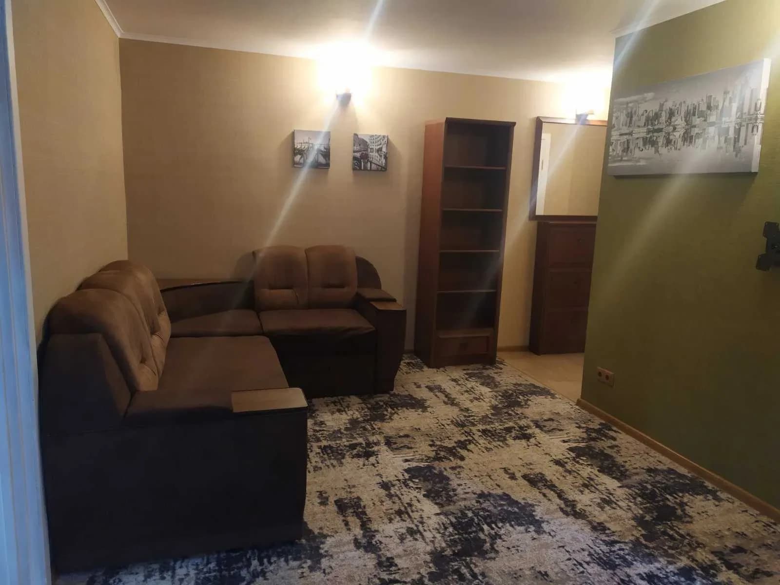 2-кімнатна квартира, Святошинський: метро 300 м, євроремонт, без тварин - фото 2
