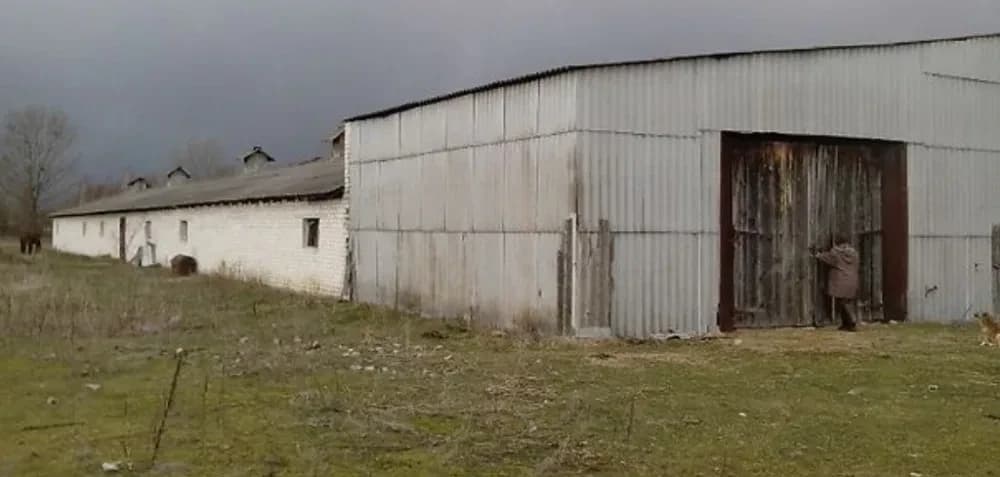 Приміщення, Скулин: біля залізничної колії, заїзд для фур - фото 2