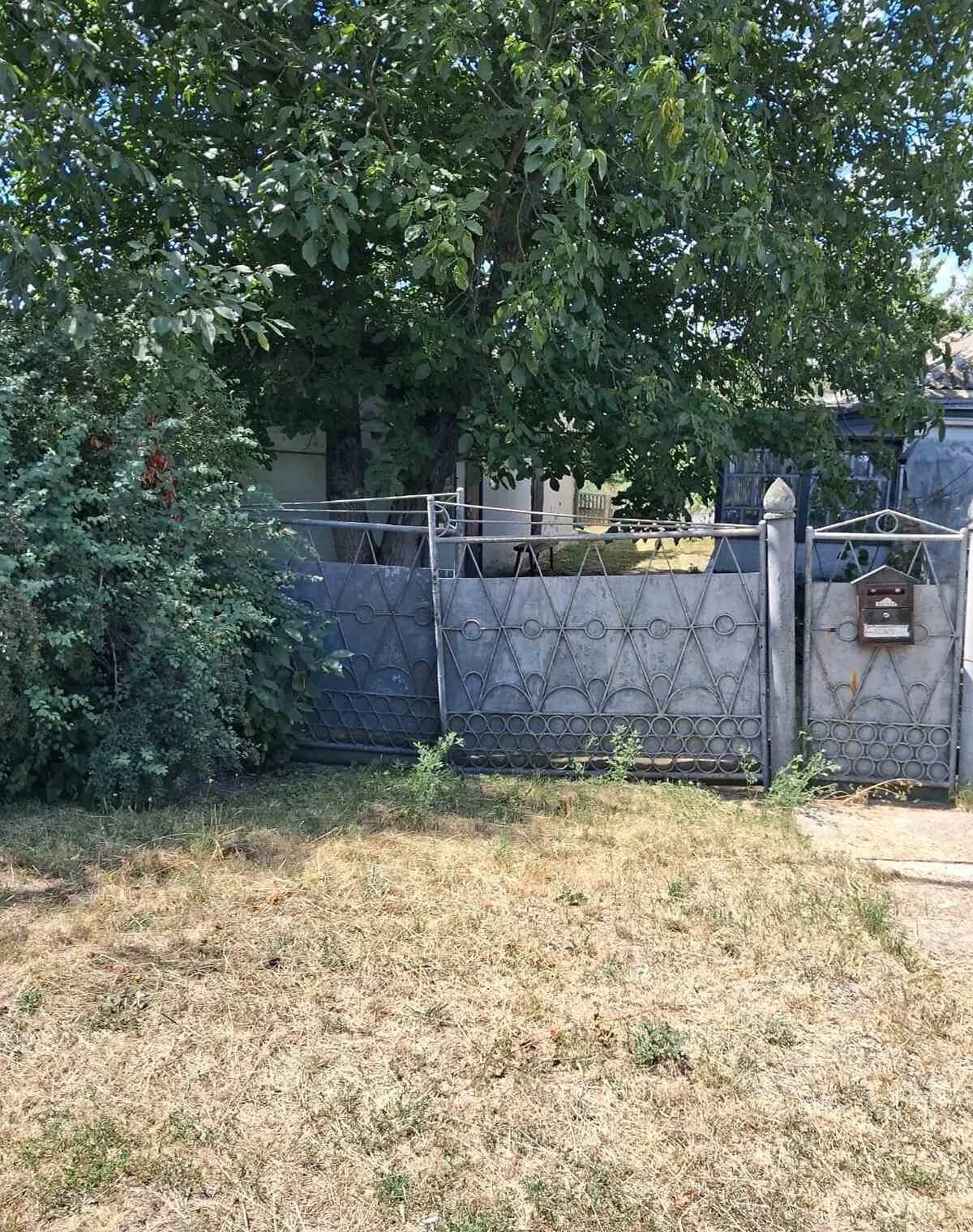 Будинок, Лебедин: веранда, криниця, гараж із підвалом - фото 2
