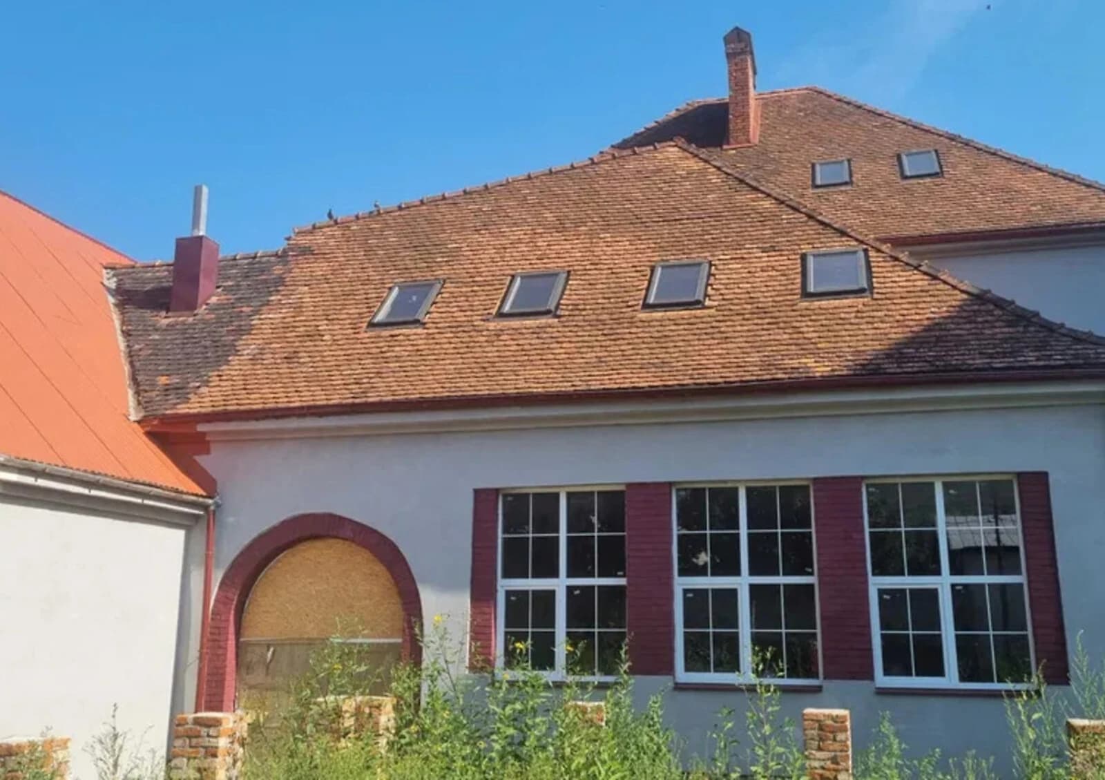 Будинок, Воловець: 9 кімнат, 4 поверхи, газове опалення - фото 1