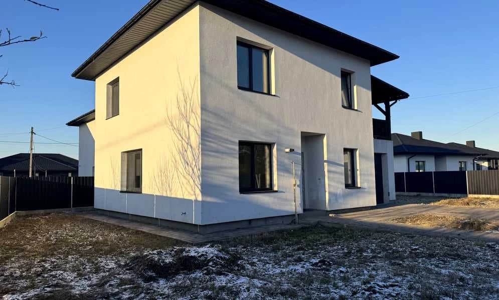 Будинок, Рованці: тераса, гараж, 5 соток