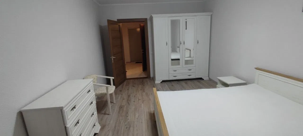 1-кімнатна квартира, Дарницький: генератор, вода й тепло без світла - фото 1