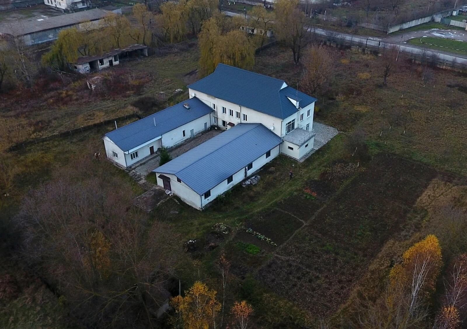 Будинок, Галич: гараж, ділянка 1.25 га