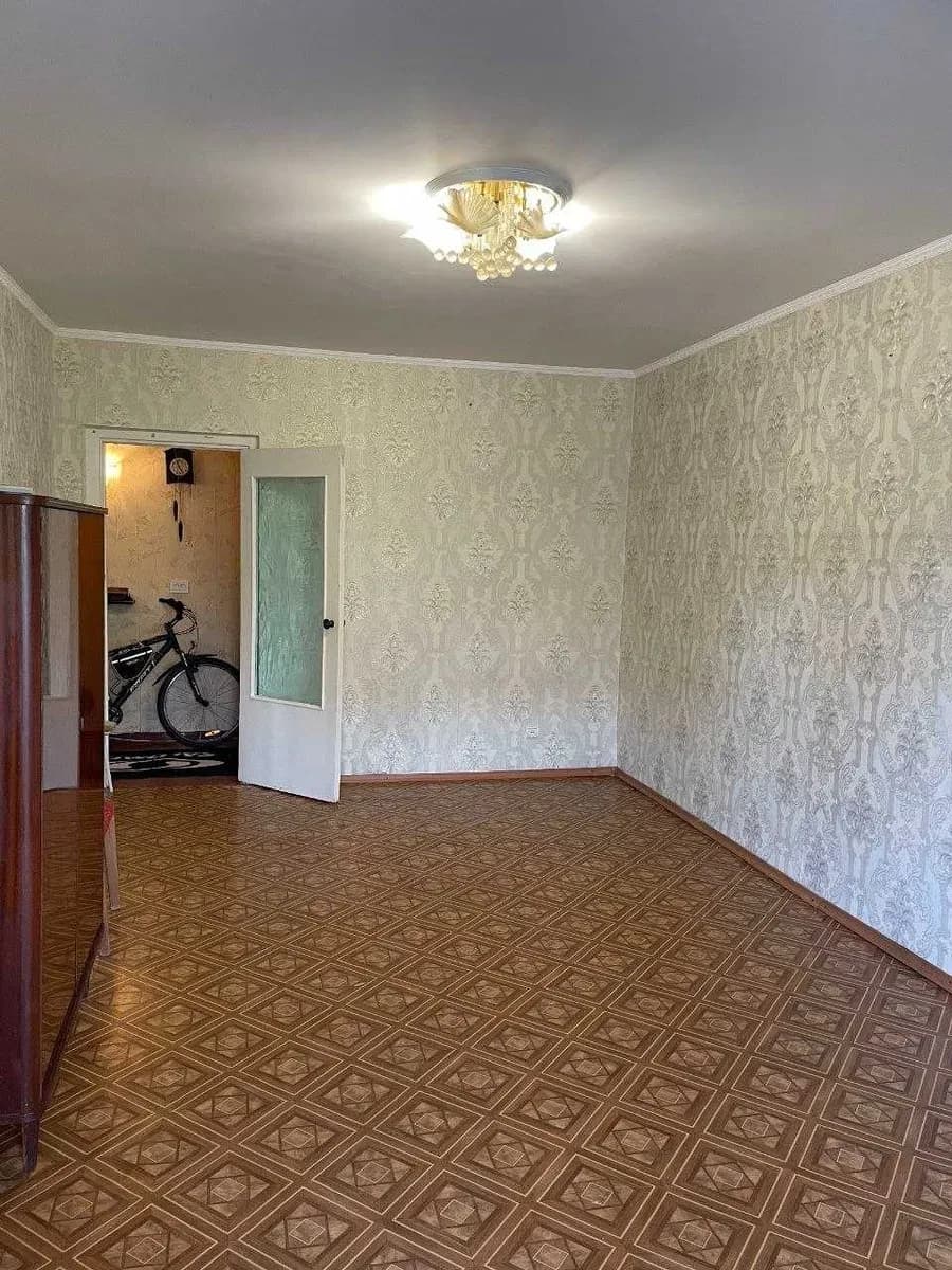 1-кімнатна квартира на вул. Івана Сірка: косметичний ремонт, балкон - фото 4