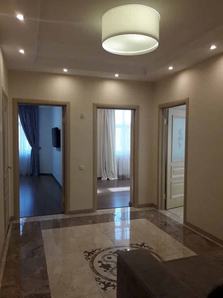 2-кімнатна квартира, Печерський: євроремонт, ДБЖ, метро Позняки