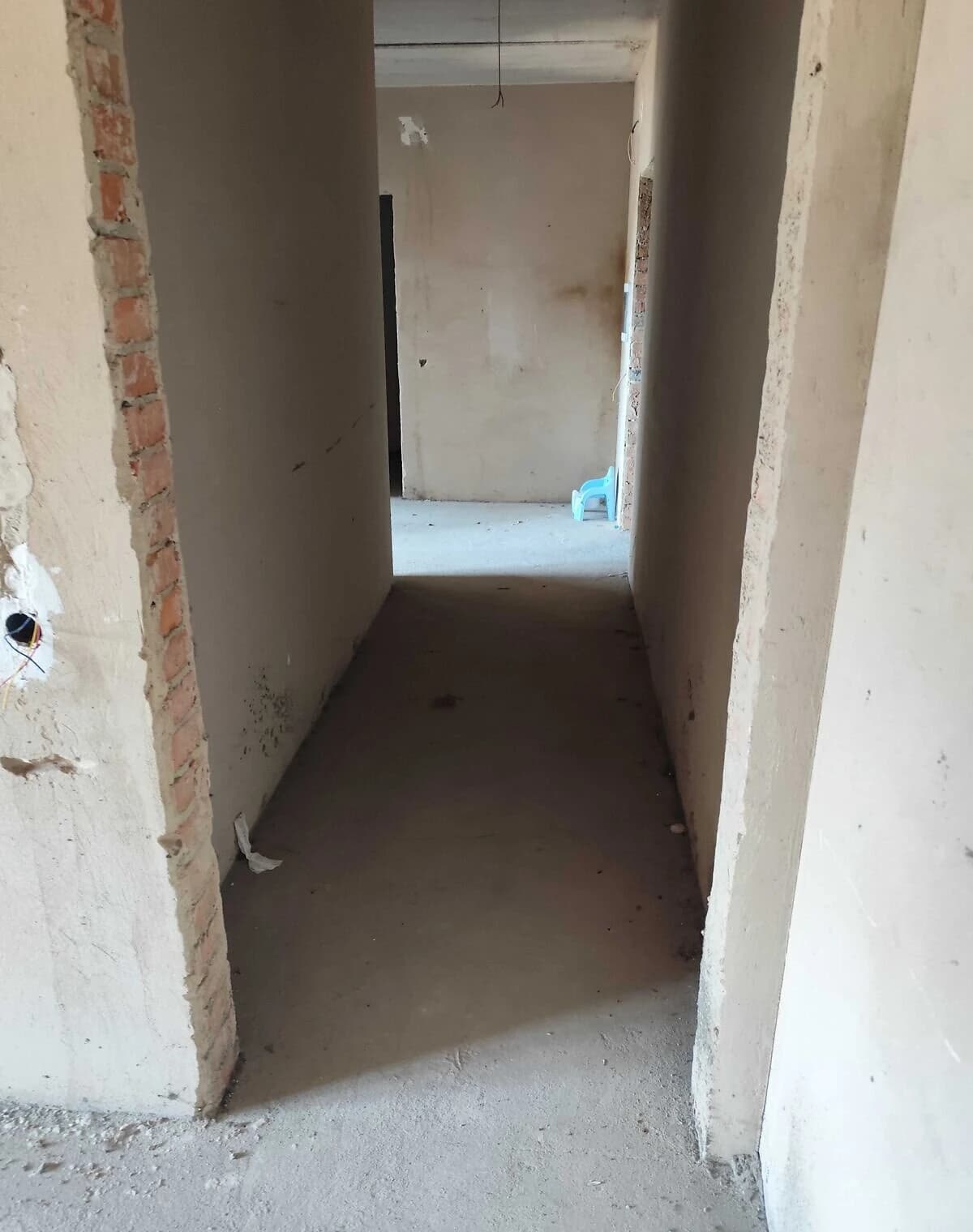 2-кімнатна квартира, вул. Залізної Дивізії: чорнова штукатурка - фото 4