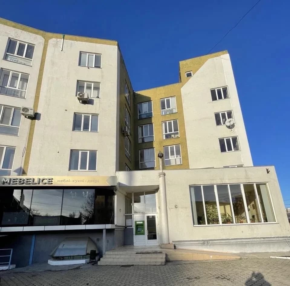 Офіс у Київському: 2 суміжні кабінети, гостьовий паркінг - фото 1
