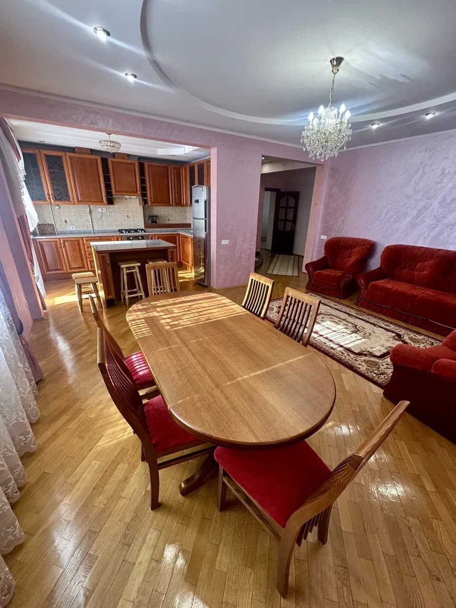 2-кімнатна квартира, Порт Сіті: авторський проєкт, 2 лоджії - фото 3
