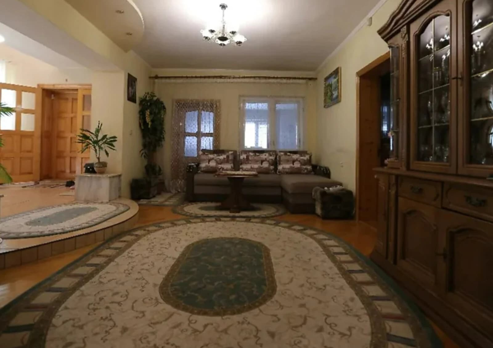 Будинок, Мукачево: басейн, 8 спалень, веранда - фото 5