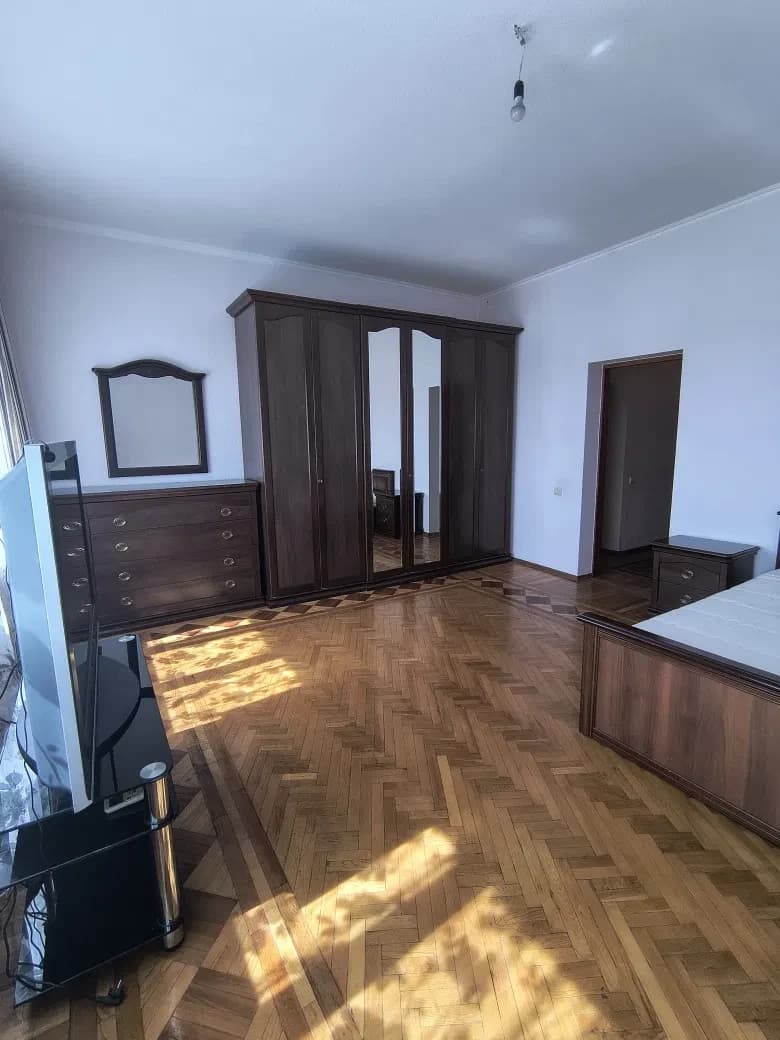 Будинок, Красилівка: гараж, 18 соток, декоративне озерце - фото 2
