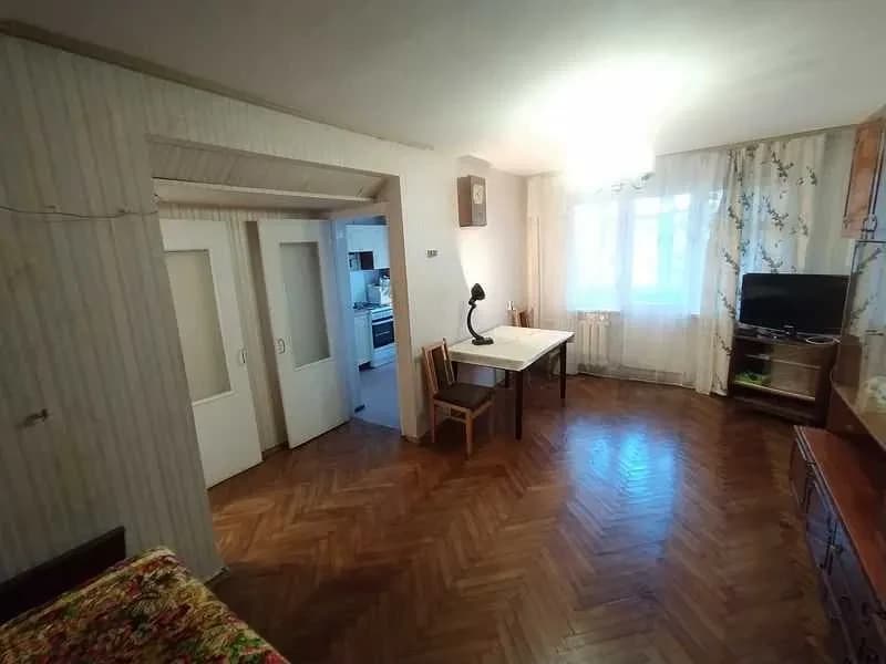 2-кімнатна квартира, Святошинський: метро Нивки, засклений балкон - фото 2