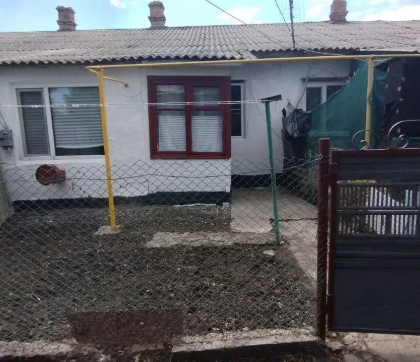 2-кімнатна квартира, Первомайськ: опалення без електрики, подвір'я