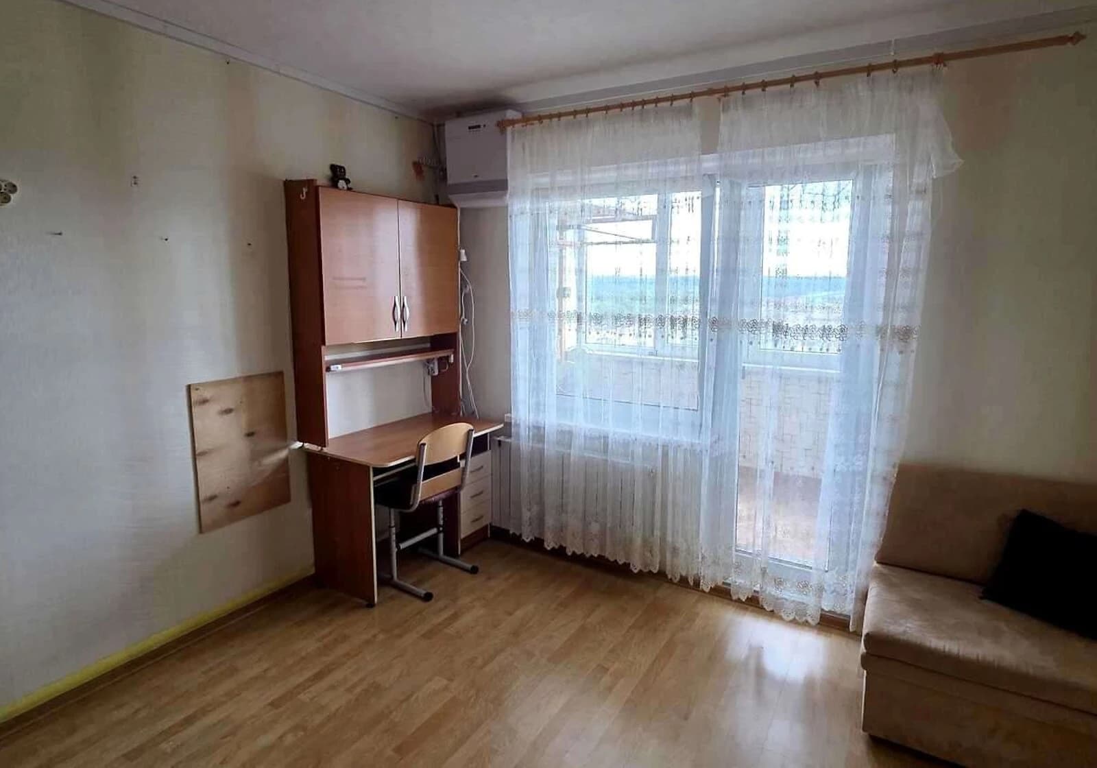1-кімнатна квартира, Оболонь: косметичний ремонт, вода й опалення без світла - фото 2