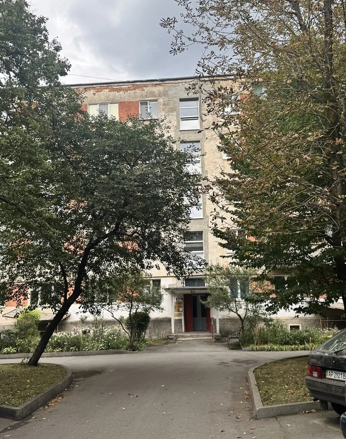 2-кімнатна квартира, Дубове: роздільний санвузол, двоспальне ліжко