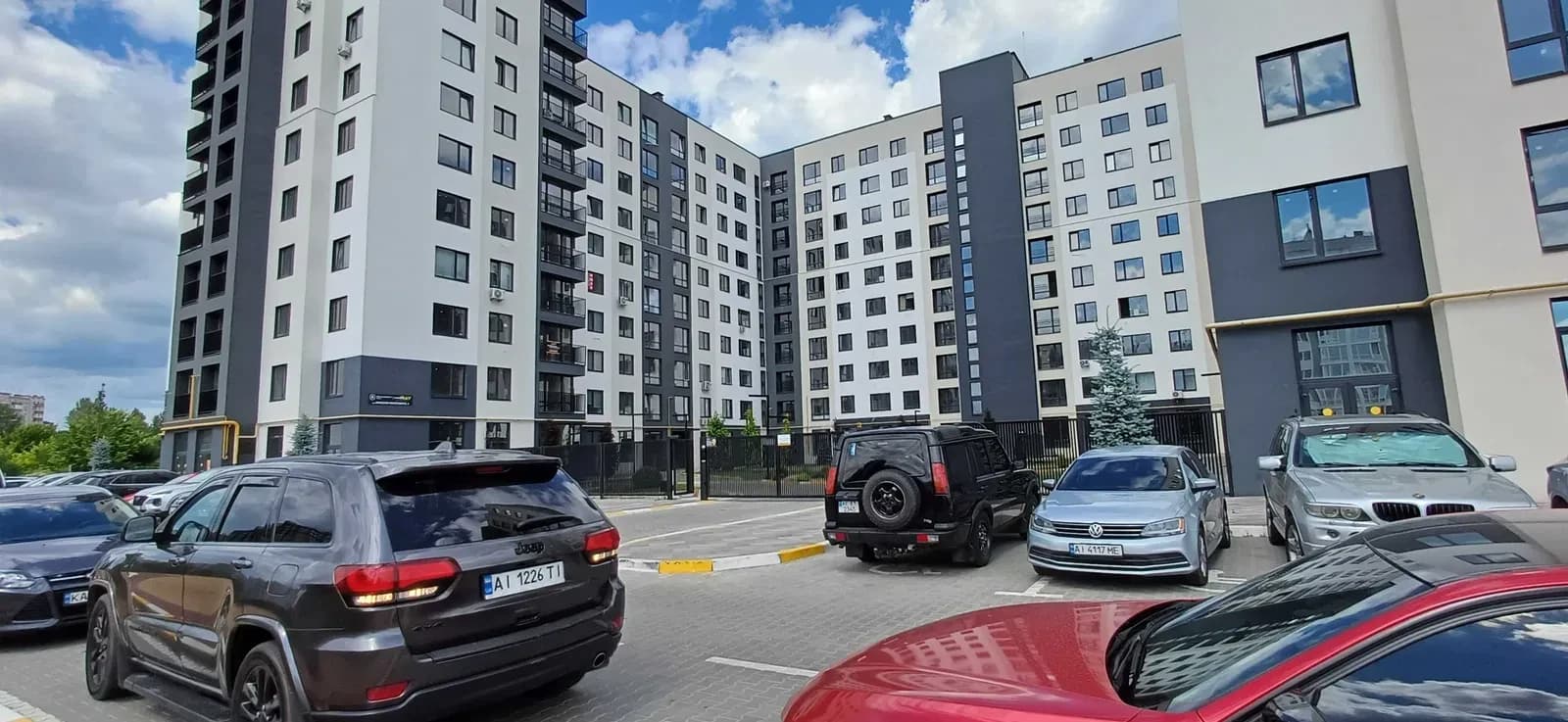 2-кімнатна квартира, Буча: після будівельників, панорамні вікна - фото 2