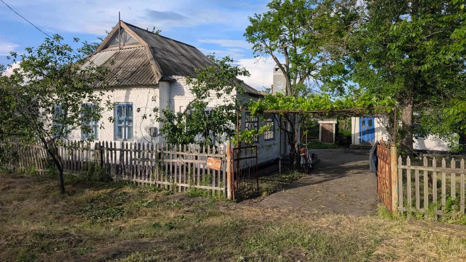 Будинок, Олександрівка: 50 соток, 20 км від Кривого Рогу, гараж