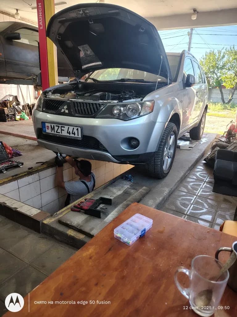 СТО самообслуговування, Київський: підйомник, яма, 24/7 - фото 1