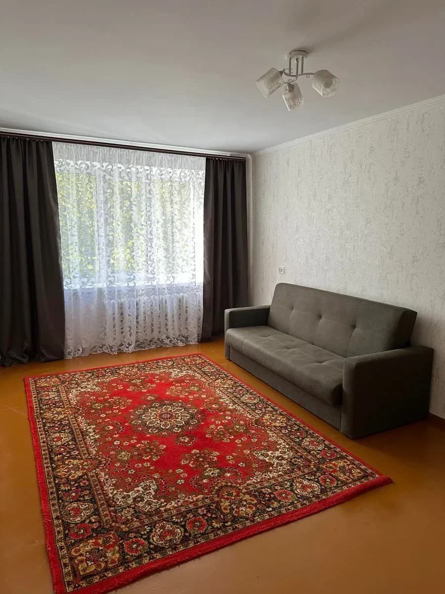 2-кімнатна квартира, Звягель: довгострокова оренда, без тварин