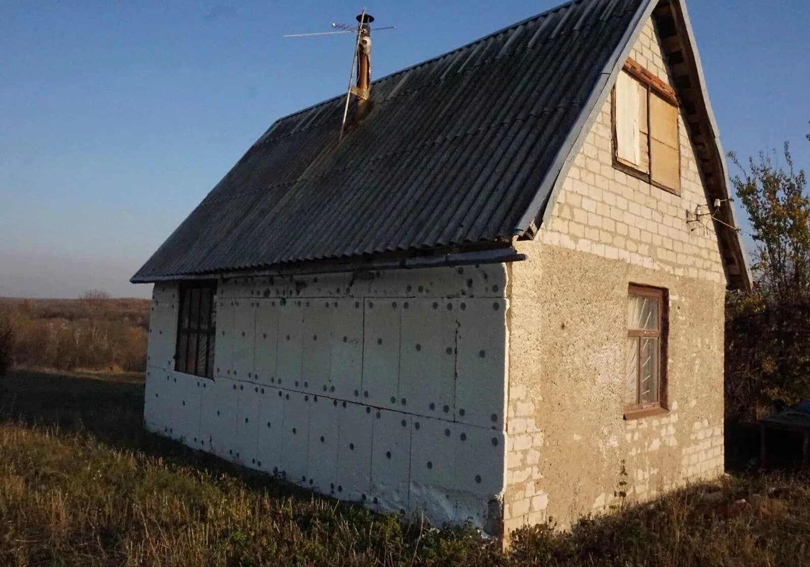 Дача, садове товариство «Радість»: свердловина, сад, цегляні стіни - фото 3