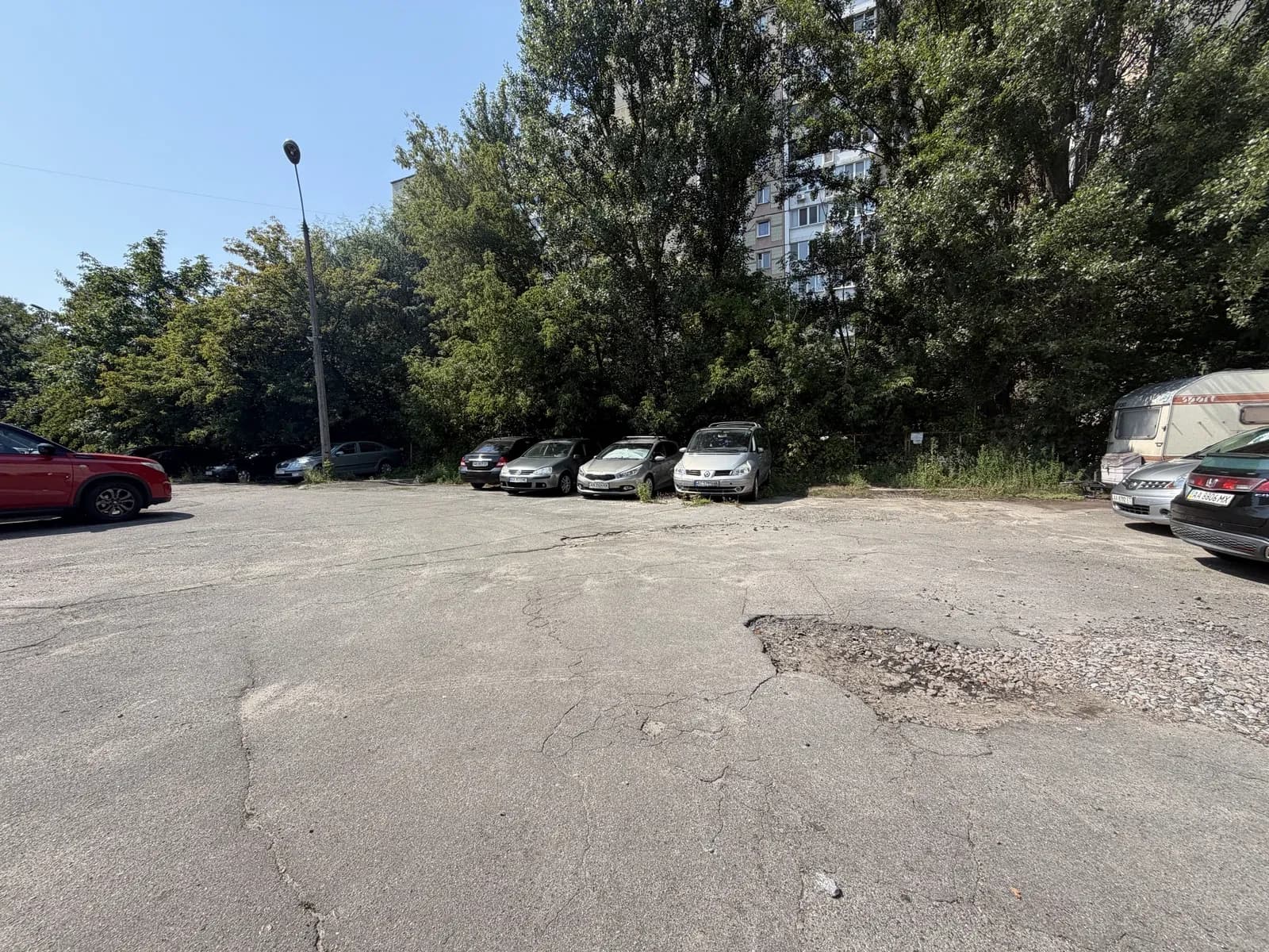 Паркомісце, Святошинський: біля метро Академмістечко, 50 м від Novus - фото 4