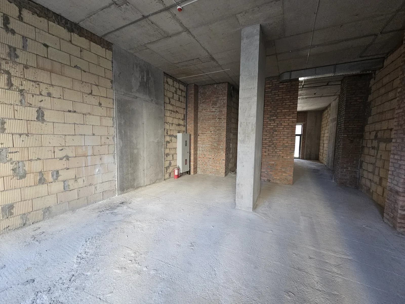 Приміщення у ЖК City Hub: фасадне, 2 входи, метро Вокзальна 15 хв - фото 5