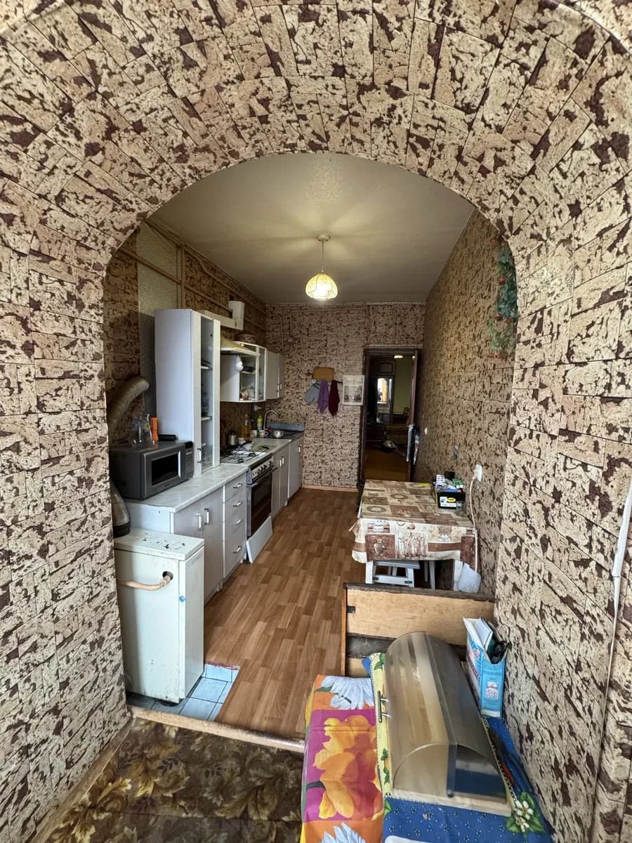 2-кімнатна квартира, Умань: гараж, 500 м до парку «Софіівка» - фото 5