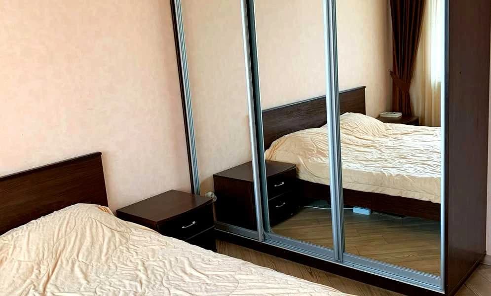 2-кімнатна квартира, Дарницький: паркінг, укриття, вид на парк і ліс - фото 2
