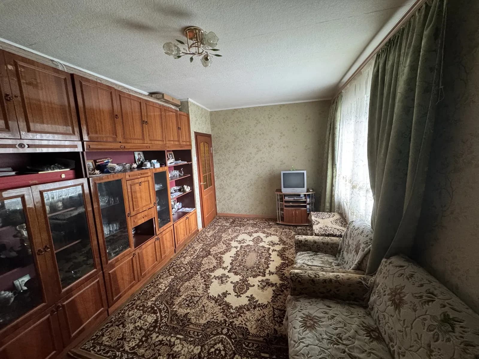 2-кімнатна квартира, Умань: гараж, 500 м до парку «Софіівка» - фото 3