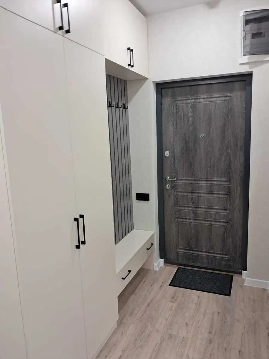 Студія у ЖК Акрополь: авторський ремонт, меблі й техніка - фото 3