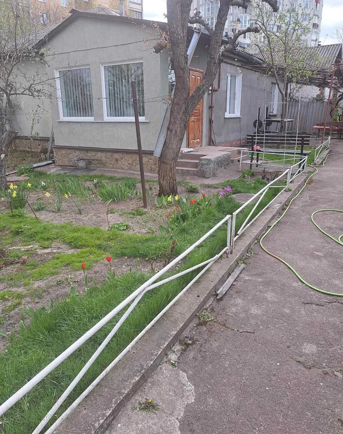 Частина будинку, Деснянський: 4 сотки, гараж, 3 спальні - фото 1