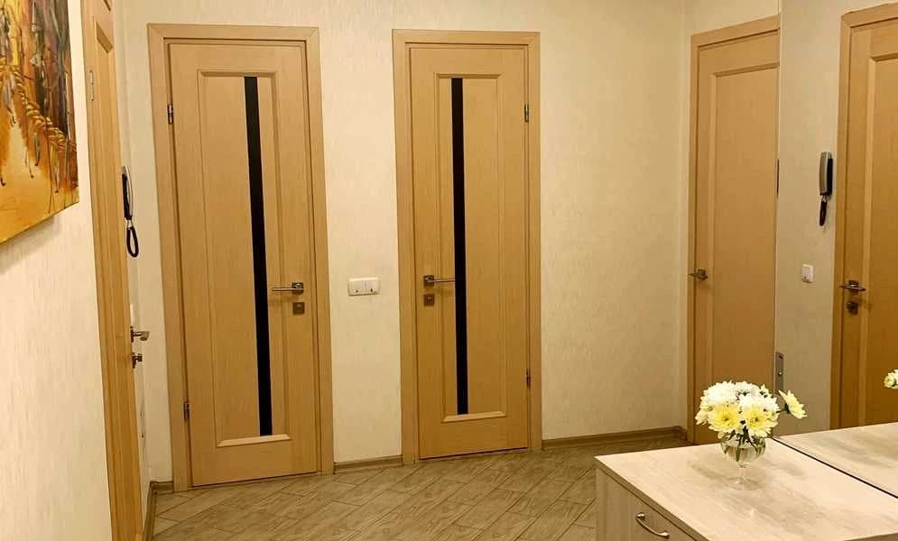 2-кімнатна квартира, Дарницький: паркінг, укриття, вид на парк і ліс - фото 4