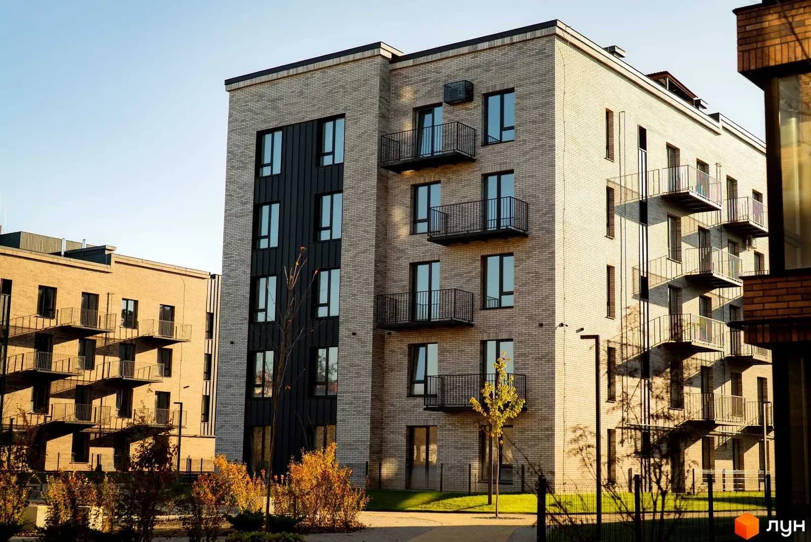 1-кімнатна квартира у ЖК Долішній: тераса 72 м², готова до ремонту - фото 2