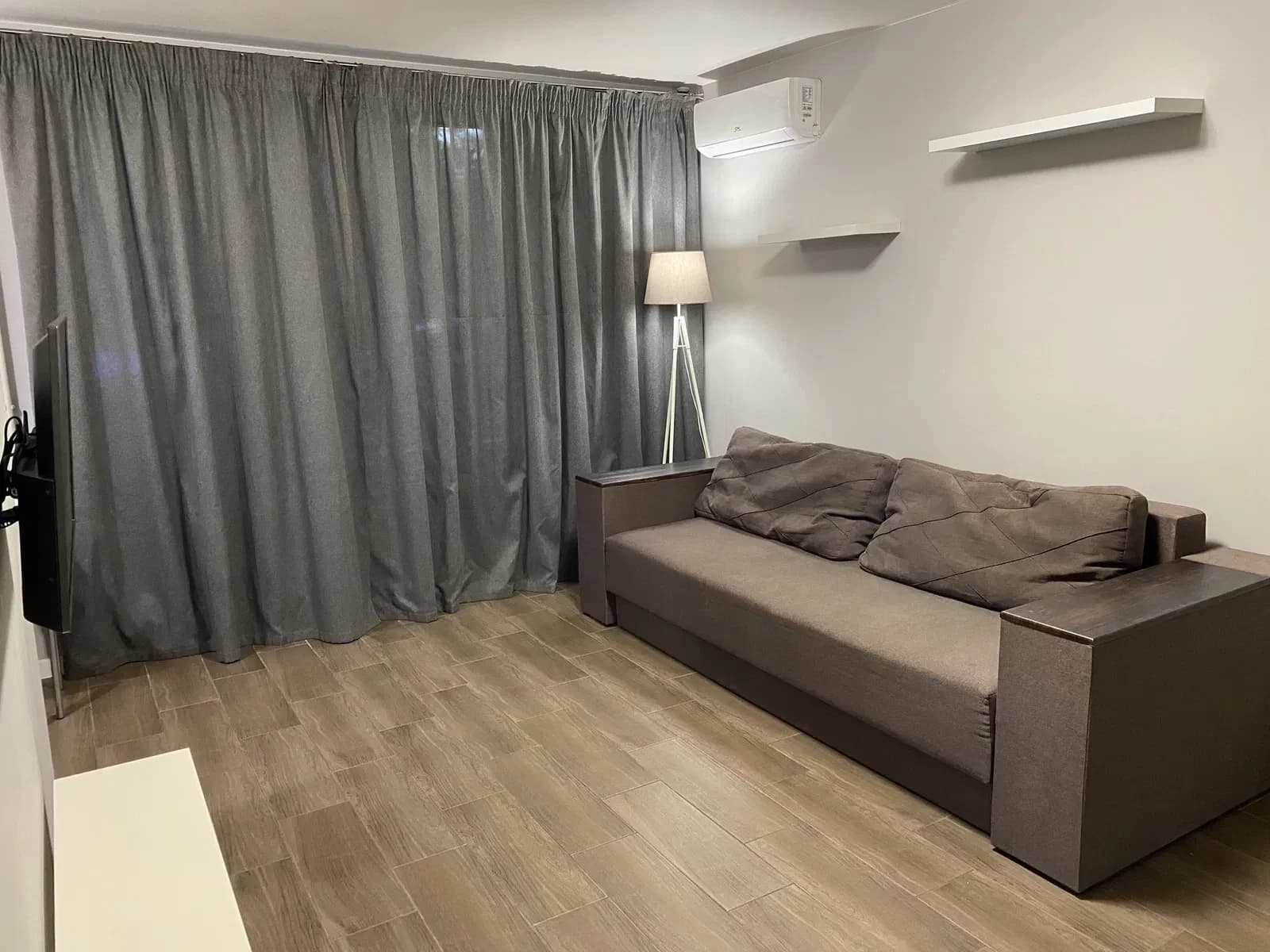 1-кімнатна квартира, Солом'янський: студія, АТБ за 20 м