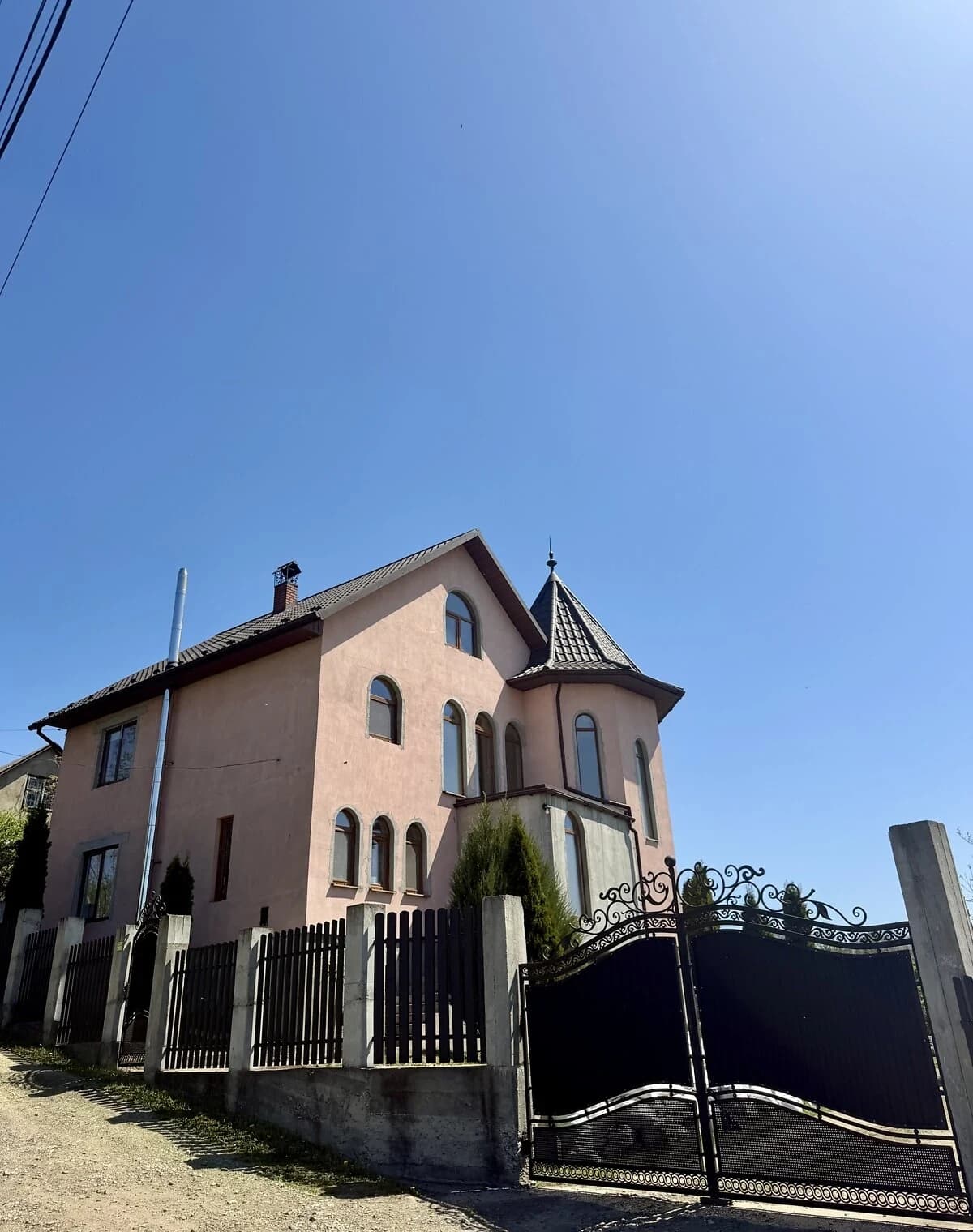 Будинок, Коровія (Глибока): веранда, гараж, торг - фото 1
