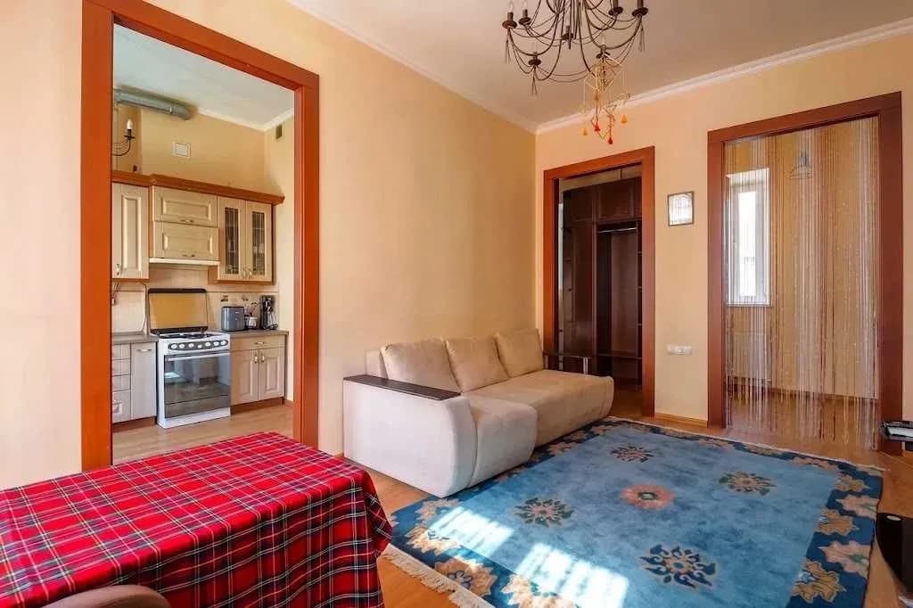 3-кімнатна квартира, Подільський: камін, Поштова площа, паркомісце - фото 4