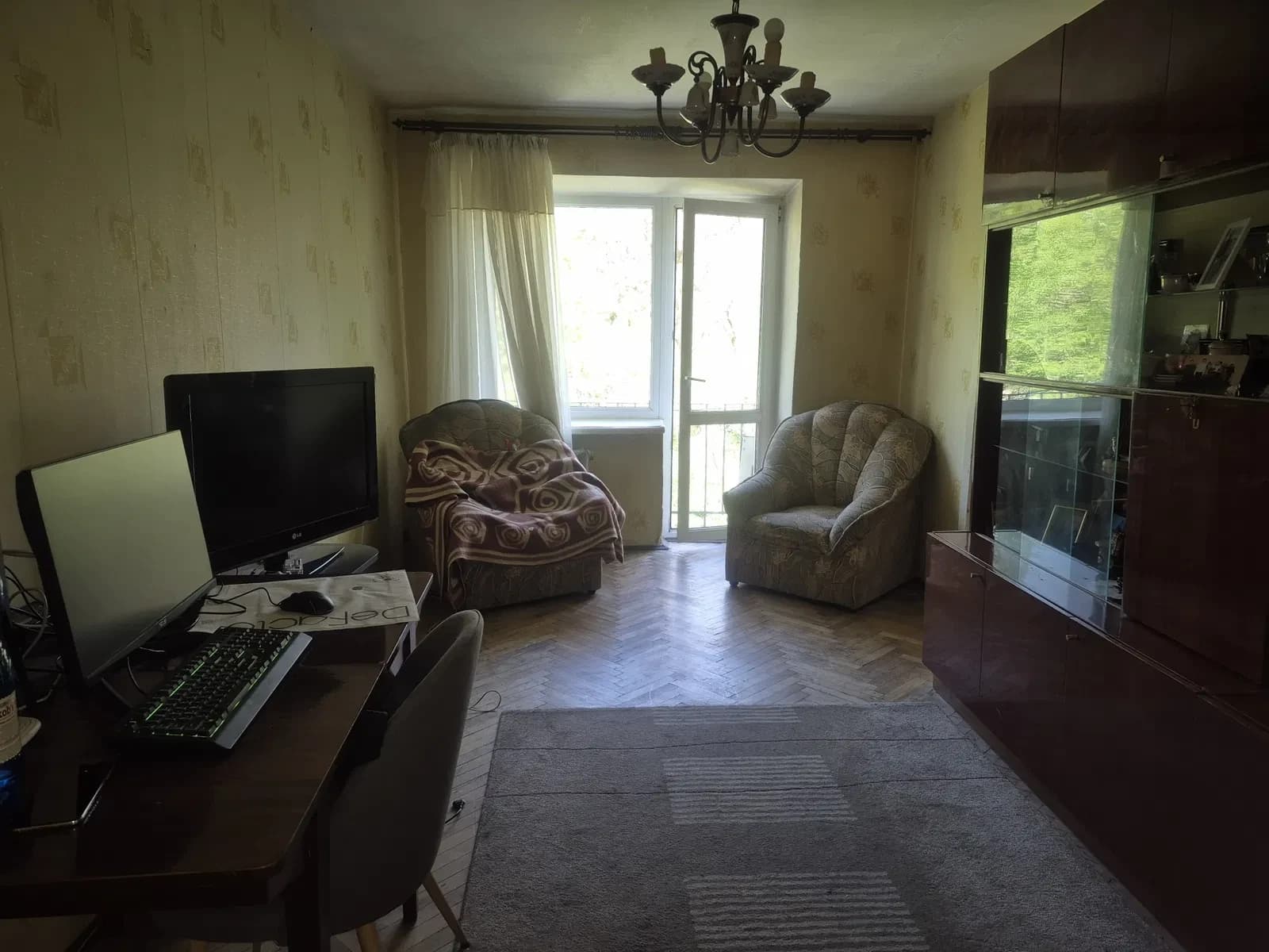 3-кімнатна квартира, Галицький: не кутова, вікна у двір, газова колонка - фото 1