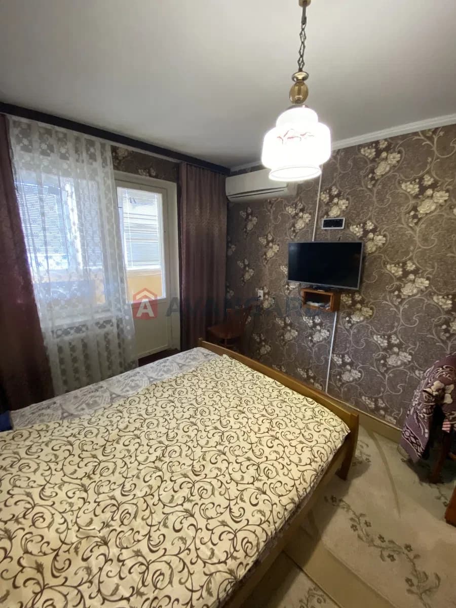 3-кімнатна квартира, Черкаси: два балкони, останній поверх - фото 3