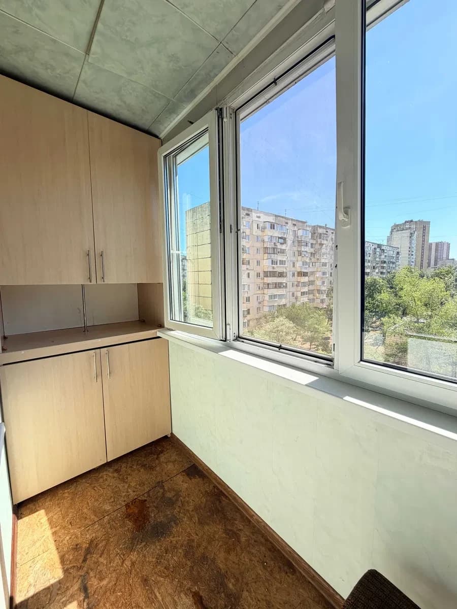 2-кімнатна квартира, Оболонський: метро за 1 хв, тільки сім’ям - фото 5